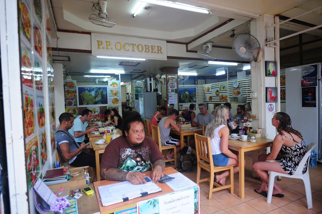October Hostel Phi Phi Adaları Dış mekan fotoğraf