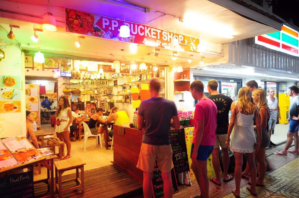 October Hostel Phi Phi Adaları Dış mekan fotoğraf