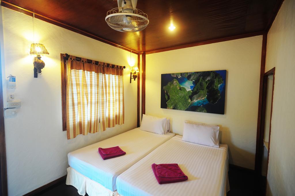 October Hostel Phi Phi Adaları Dış mekan fotoğraf